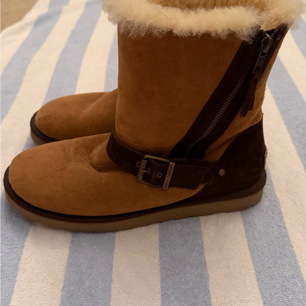 UGG Brown with Cream Ankle Boots - Picture 5 of 15